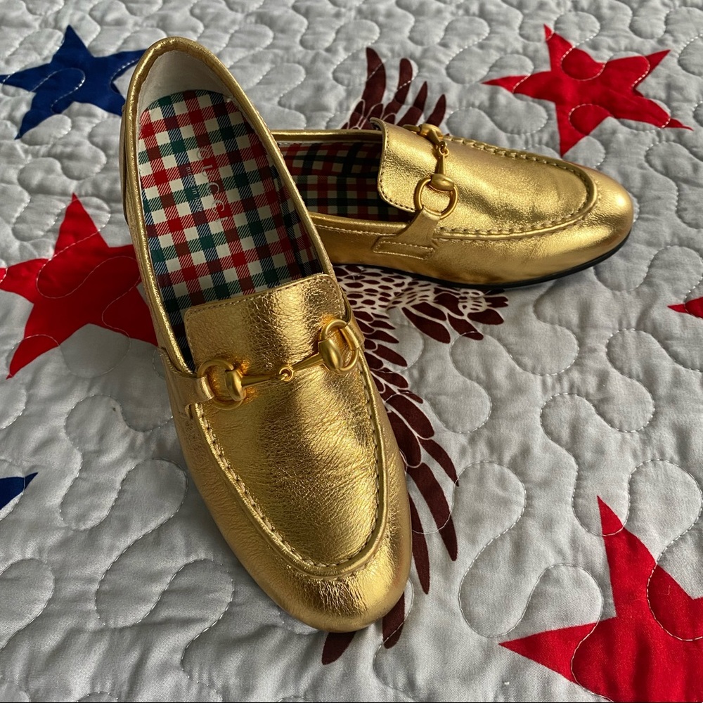 Authentic Gucci loafers gold shoes kids- UNISEX - (SIZE 32 - USA )